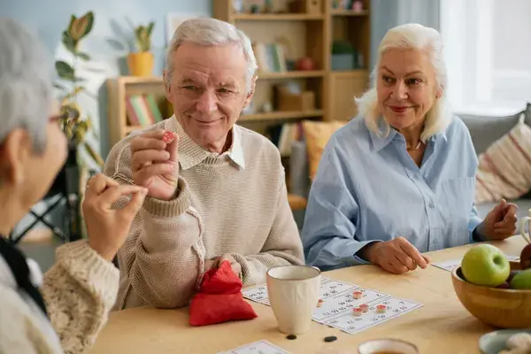 How to Choose Between a Nursing Home and Senior Living Community
